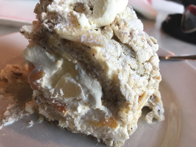 Gillets Trottoarcafé - Gastronomi och hotellverksamhet