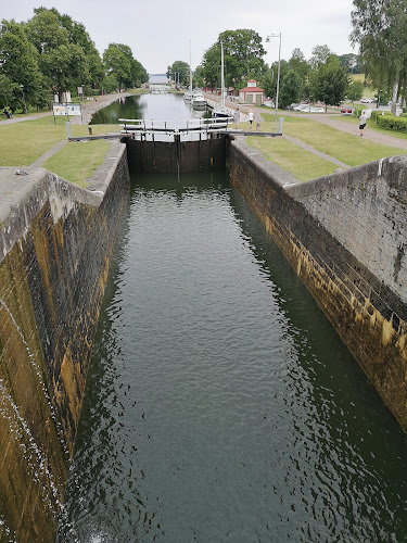 Kanalkrogen Delimo - Gastronomi och hotellverksamhet