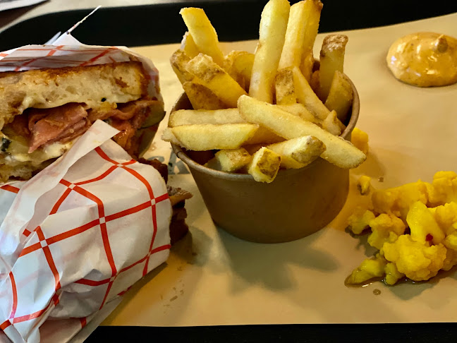 Food trucks, Nybohovsbacken 50-52, 117 64 Stockholm