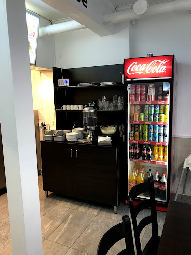 La Pandora Pizzeria Open Times