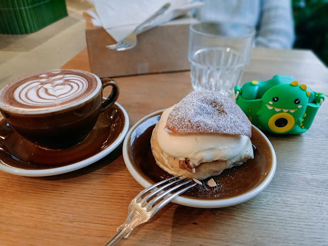 Opinii despre Svedjan Bageri în Stockholm - Gastronomi och hotellverksamhet