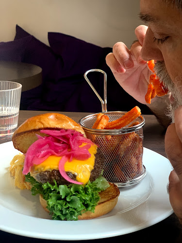 Engelbrektsplan 2, 114 46 Stockholm