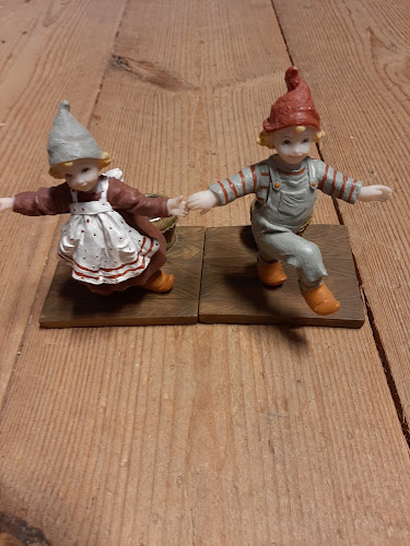 Syrrans prylbod & loppis Open Times