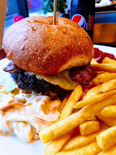 Restaurang Omni - Gastronomi och hotellverksamhet