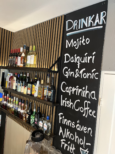 Lerkilsbaren - Restaurang/Bar Vallda - Gastronomi och hotellverksamhet