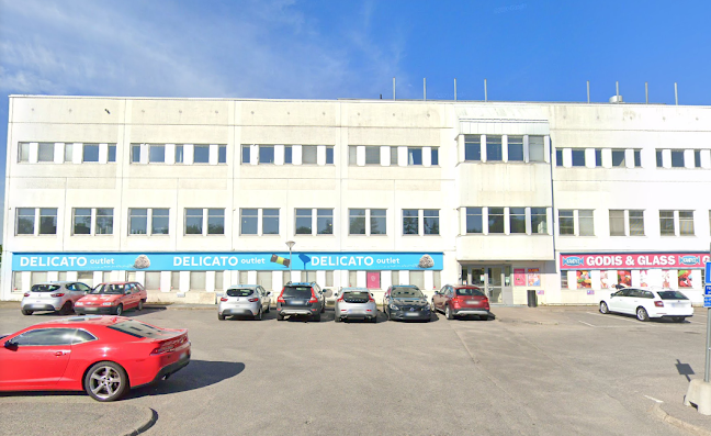 Delicato Outlet - Gastronomi och hotellverksamhet