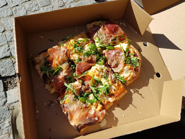 Gamla Campino Lyxpizzeria Phone number