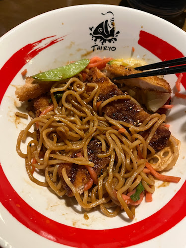 Kokukujira-Tairyo - Gastronomi och hotellverksamhet