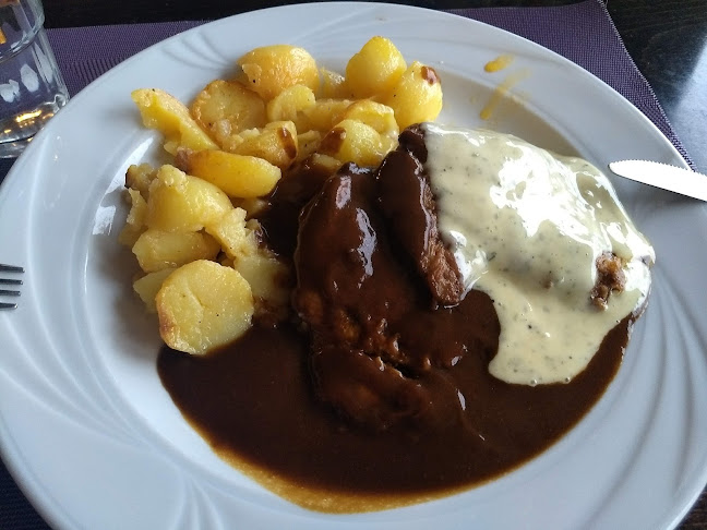 Charlie - Gastronomi och hotellverksamhet