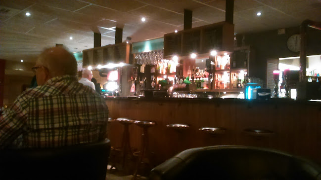 Rött Bar & Restaurang AB Open Times