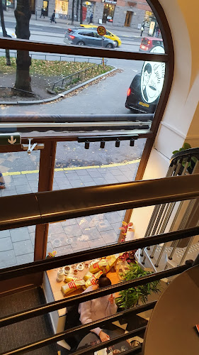 Lupin Caffetteria Phone number