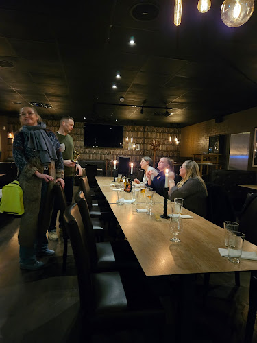 Comentarii opinii despre ICE Sportsbar & Restaurant