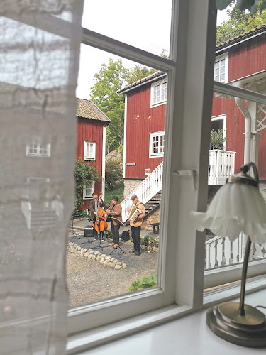 Bränneriet på Brunstorpsgård - Gastronomi och hotellverksamhet