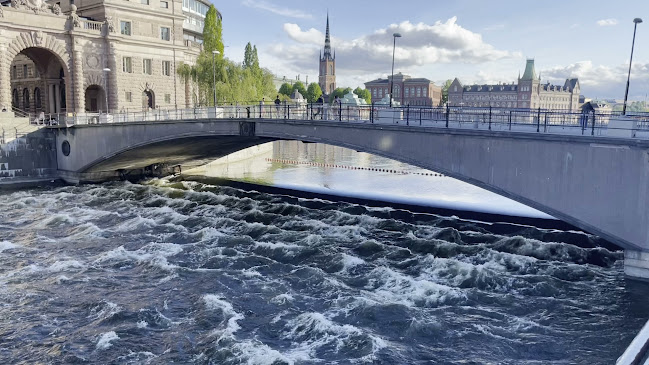 StikkiNikki Drottninggatan Phone number