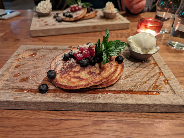 Comentarii opinii despre Bakom hörnet