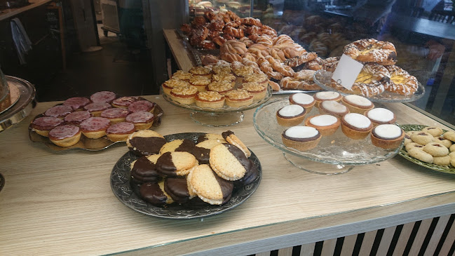 Opinii despre Brasserie och Konditori Siljan în Leksand - Gastronomi och hotellverksamhet