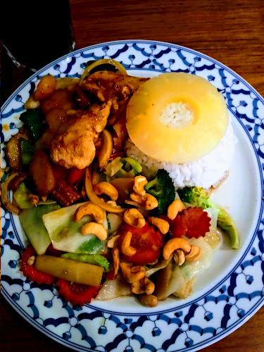 Comments and reviews of Mae Krua