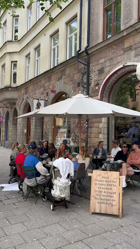 Comments and reviews of Cafè Pom & Flora Vasastan