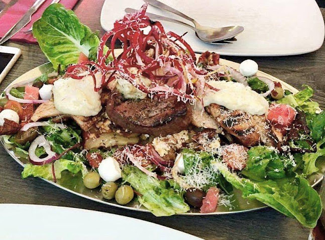 Cazanova Lounge Bar - Gastronomi och hotellverksamhet