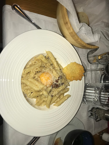 Restaurant La Donna Birgitta - Gastronomi och hotellverksamhet