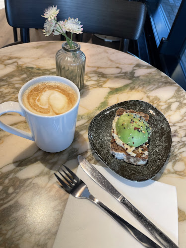 Comentarii opinii despre Gateau Kista