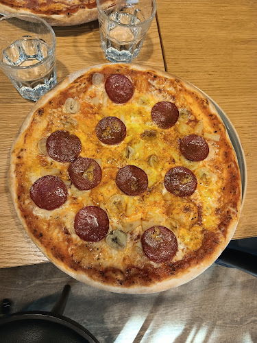 Comments and reviews of Selma's Pizzeria