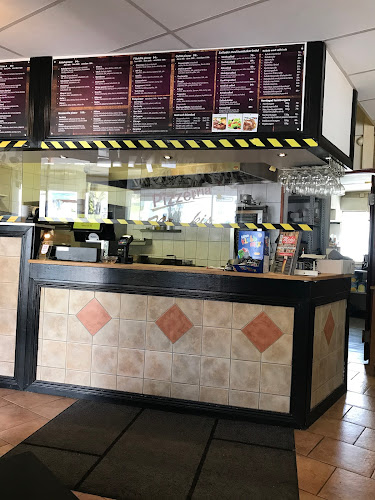 Opinii despre Mickis pizzeria în Grums - Gastronomi och hotellverksamhet