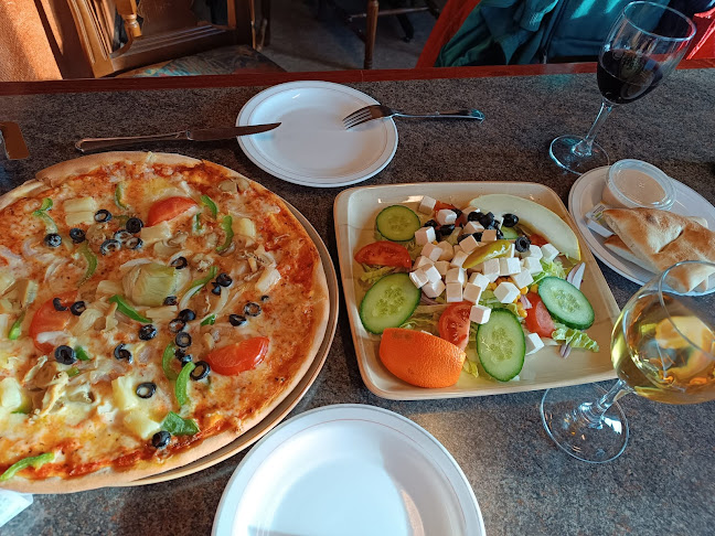 Opinii despre Hedesunda Pizzeria în Hedesunda - Gastronomi och hotellverksamhet
