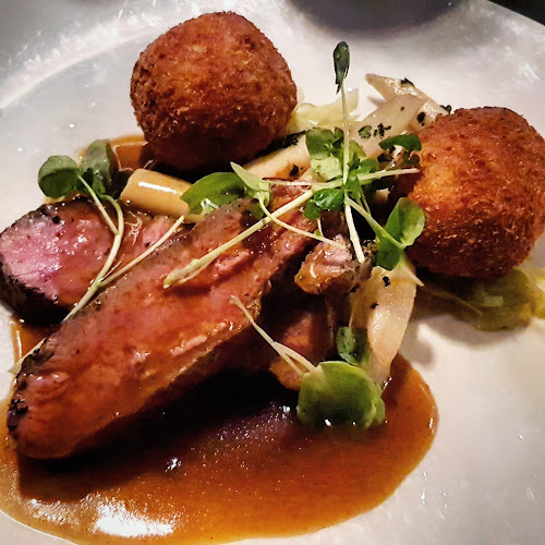 Klostergatans vin & delikatess - Gastronomi och hotellverksamhet