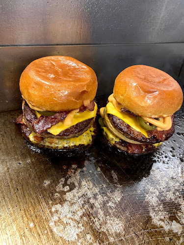 Dragon Pizza Deli Pasta Grill - Gastronomi och hotellverksamhet