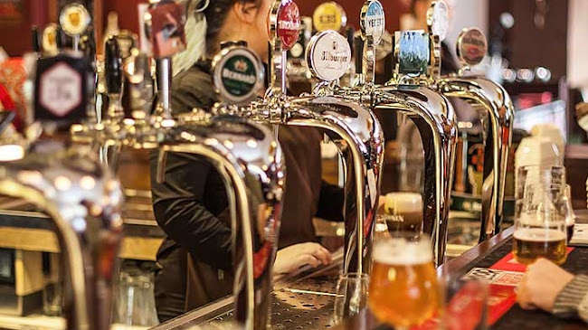 Reviews of De Klomp in Linköping - Gastronomi och hotellverksamhet