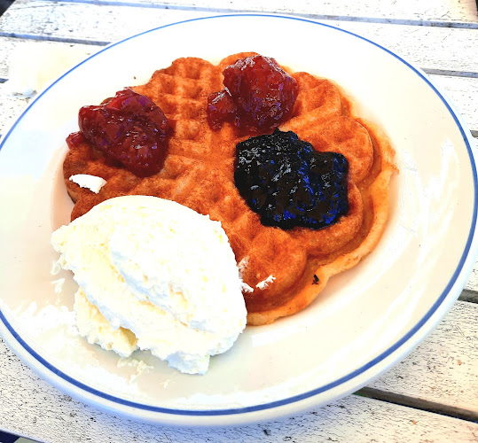 Mariebergsskogens våffelkafé Spikgården - Gastronomi och hotellverksamhet