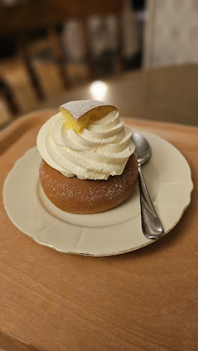 Lindströms Cafe & Konditori