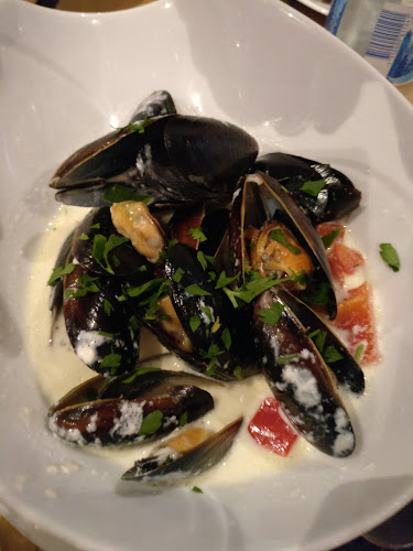 La Roche - Gastronomi och hotellverksamhet