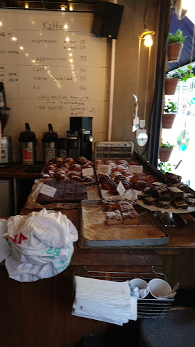 Le Violon Dingue - Gastronomi och hotellverksamhet