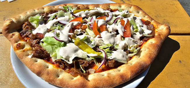 adams grill och pizzeria - Gastronomi och hotellverksamhet