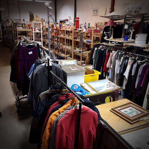 Comentarii opinii despre Västra Loppis