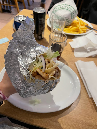 Ellas Kolgrill - Gastronomi och hotellverksamhet