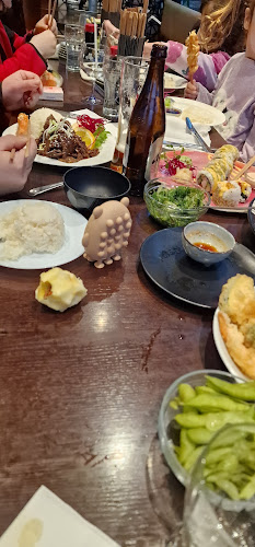 Tezukuri Sushi - Gastronomi och hotellverksamhet