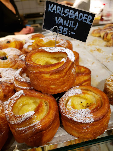 Bullar & Bröd - Gastronomi och hotellverksamhet