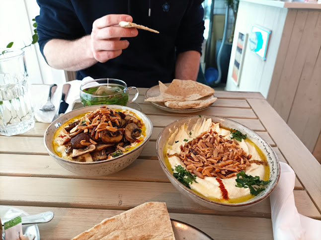 Mummus / Hummus & more Open Times