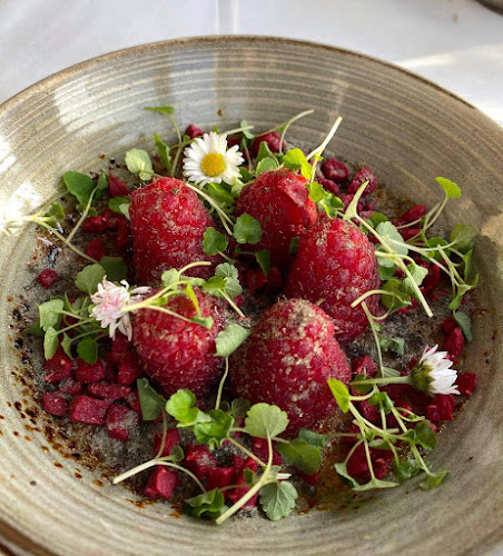 Opinii despre Societetshuset în Marstrand - Gastronomi och hotellverksamhet