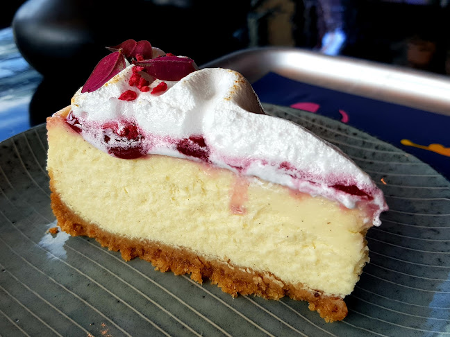 MR CAKE - Gastronomi och hotellverksamhet