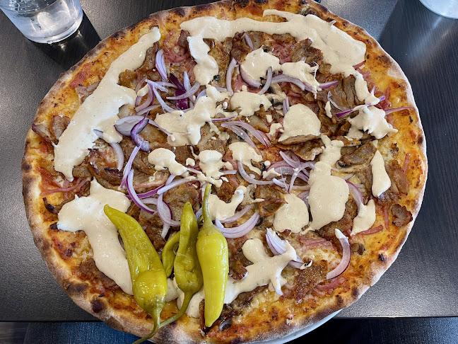 Venedig pizzeria - Gastronomi och hotellverksamhet