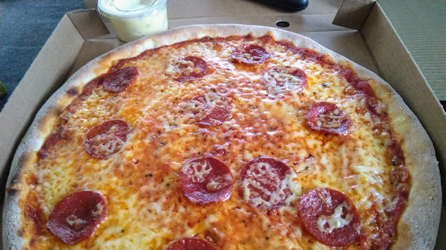 Pizzeria Triangeln - Gastronomi och hotellverksamhet