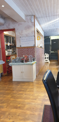 Comments and reviews of Muang Thai