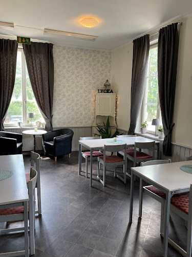 Opinii despre Västerby Café & Secondhand în Falun - Gastronomi och hotellverksamhet