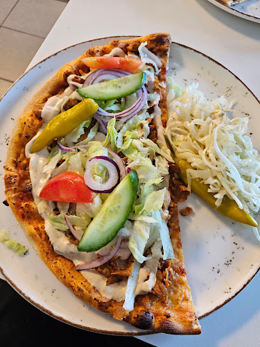 Opinii despre Eda's Pizzeria în Göteborg - Gastronomi och hotellverksamhet