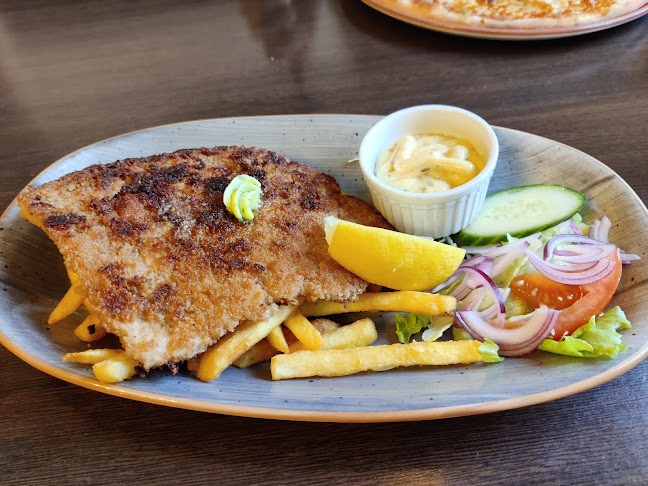 Reviews of Hörnet Restaurang & Kvarterskrog in Ljungsbro - Gastronomi och hotellverksamhet