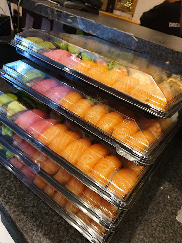 Opinii despre Sushi Take Away Ängelholm în Ängelholm - Gastronomi och hotellverksamhet